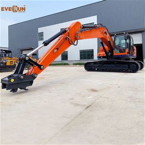 Everun CE Approved Ere135 13.5ton Digger with Steel Tracks 